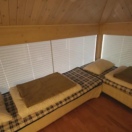 3 Bedroom Stunning In Semesterbostad